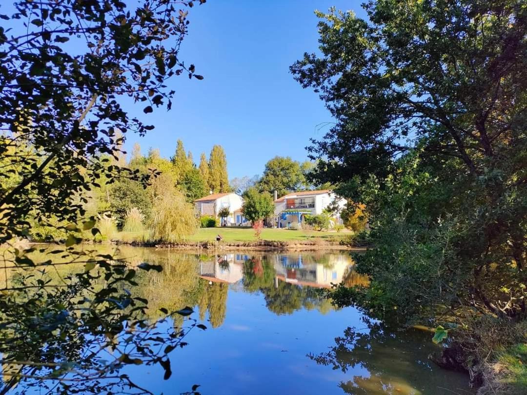 Gite Douceur De Vivre Saint-Avaugourd-des-Landes المظهر الخارجي الصورة